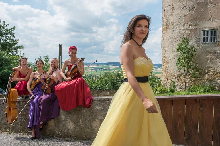 Streichquartett Amore - Zusammenspiel mit Sängerin